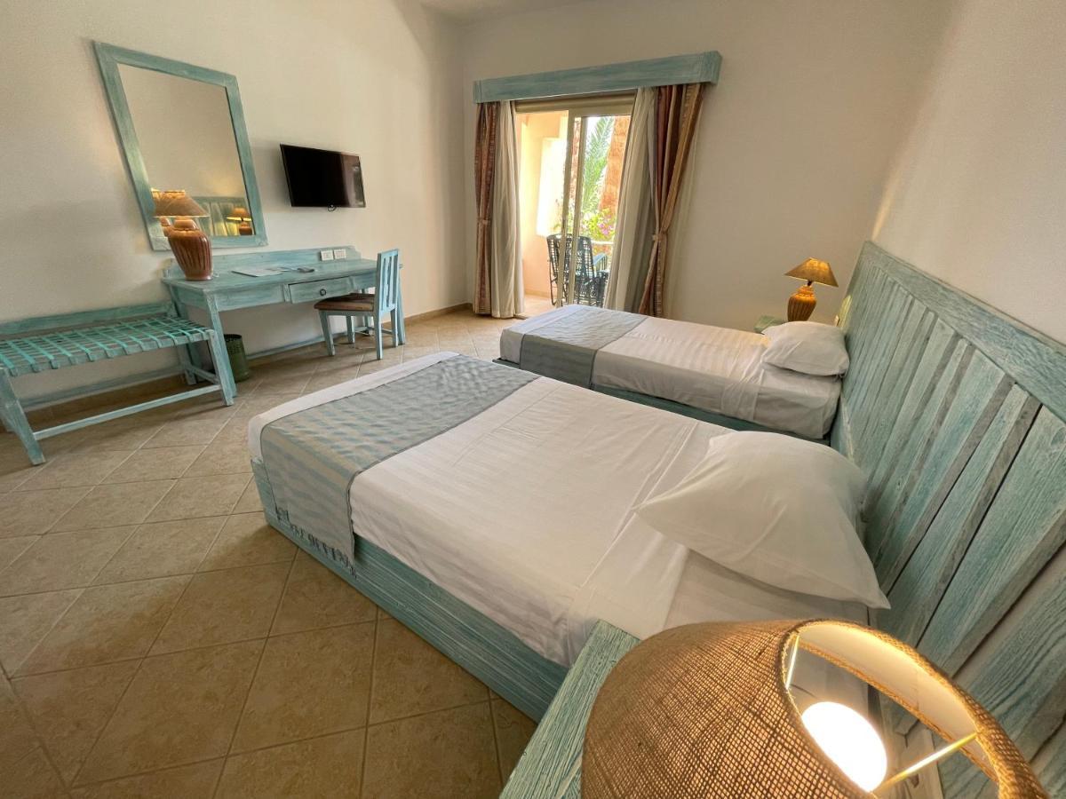 Blue Lagoon View Resort & Spa Marsza Alam Kültér fotó
